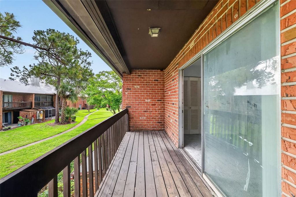 Image 16 of property listing at 5121 PICADILLY CIRCUS COURT, Orlando, FL 32839