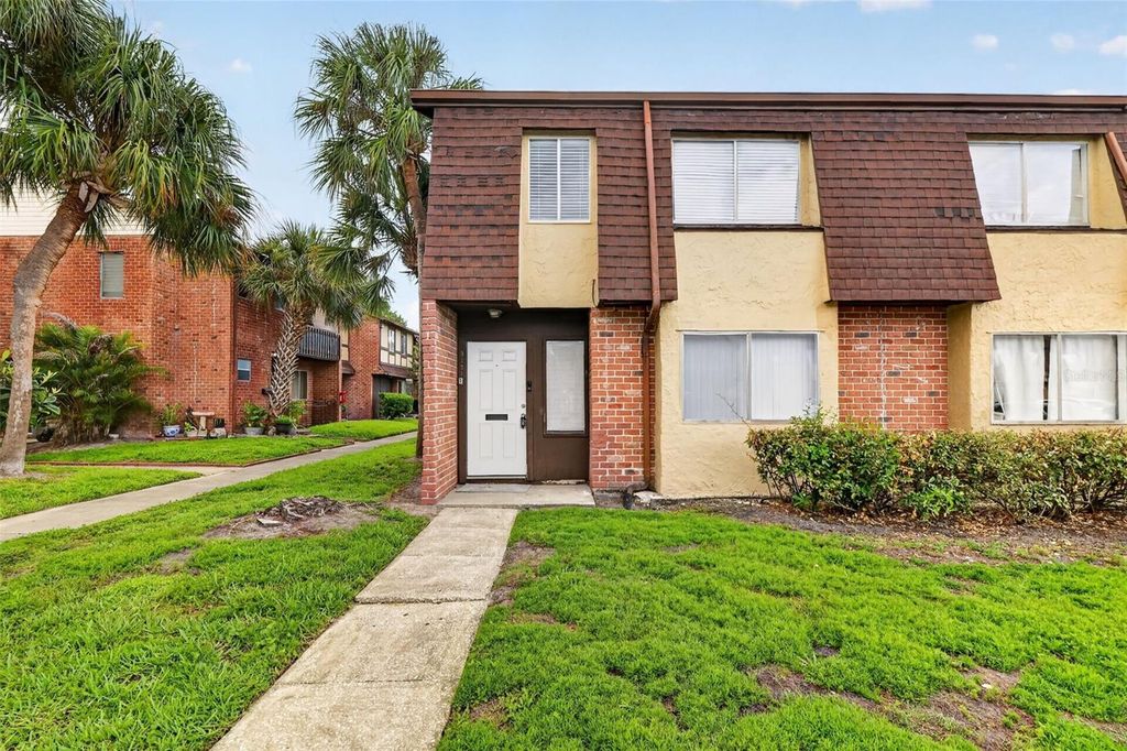 Image 17 of property listing at 5121 PICADILLY CIRCUS COURT, Orlando, FL 32839