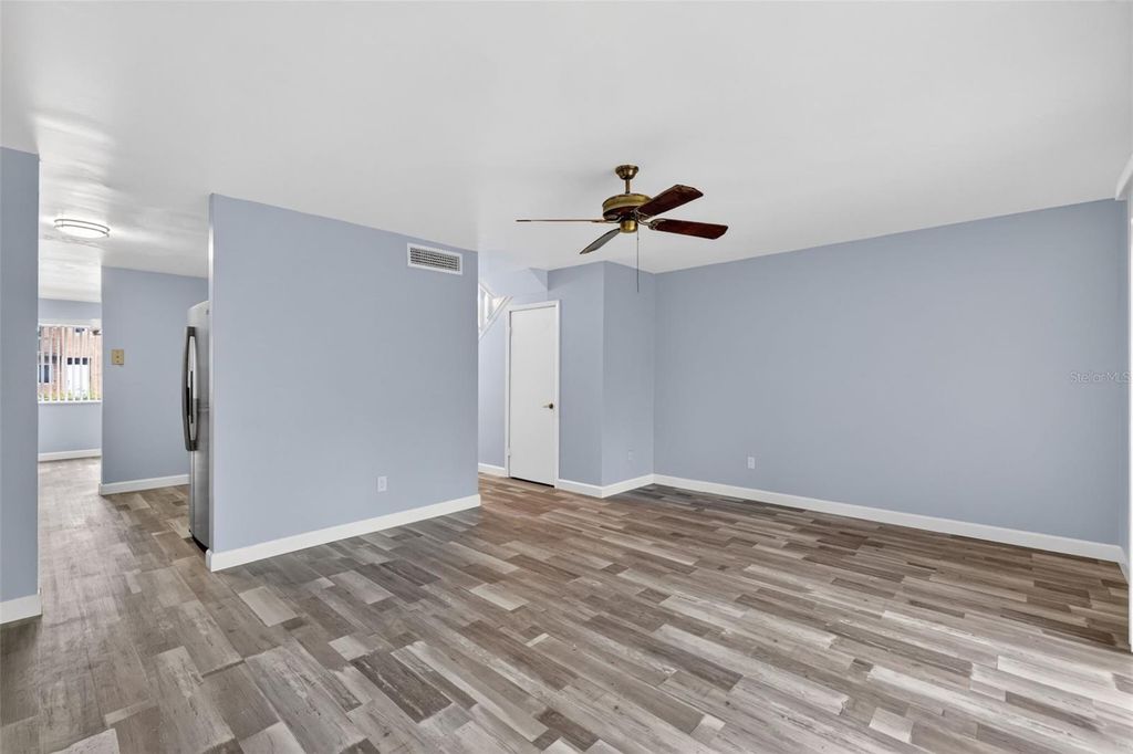 Image 7 of property listing at 5121 PICADILLY CIRCUS COURT, Orlando, FL 32839