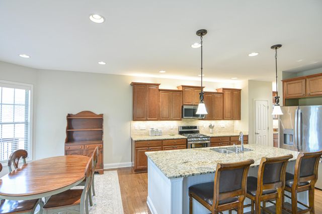 132 Sunningdale Drive, Georgetown, KY 40324