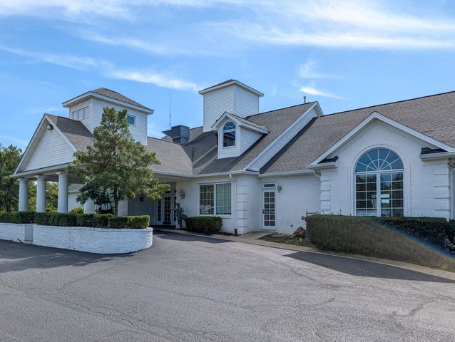 132 Sunningdale Drive, Georgetown, KY 40324