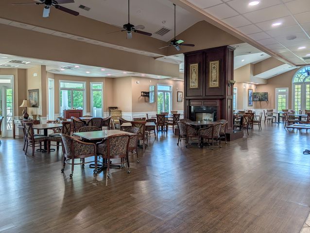132 Sunningdale Drive, Georgetown, KY 40324