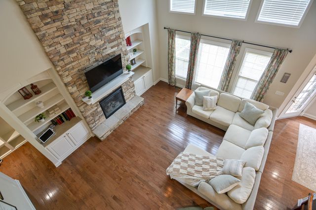 132 Sunningdale Drive, Georgetown, KY 40324