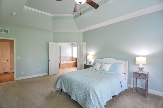 132 Sunningdale Drive, Georgetown, KY 40324