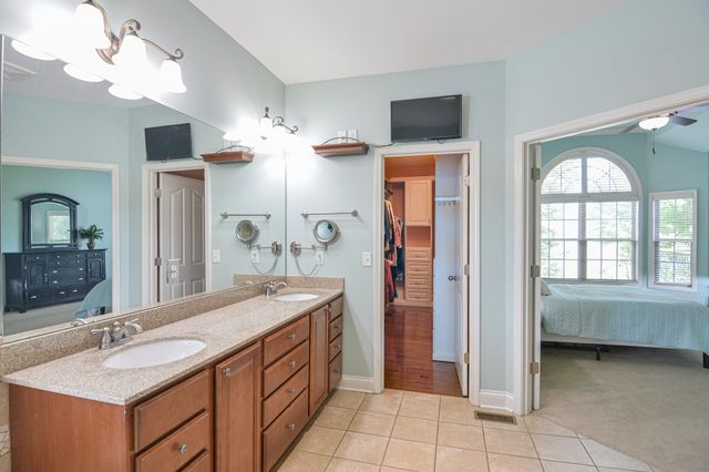 132 Sunningdale Drive, Georgetown, KY 40324