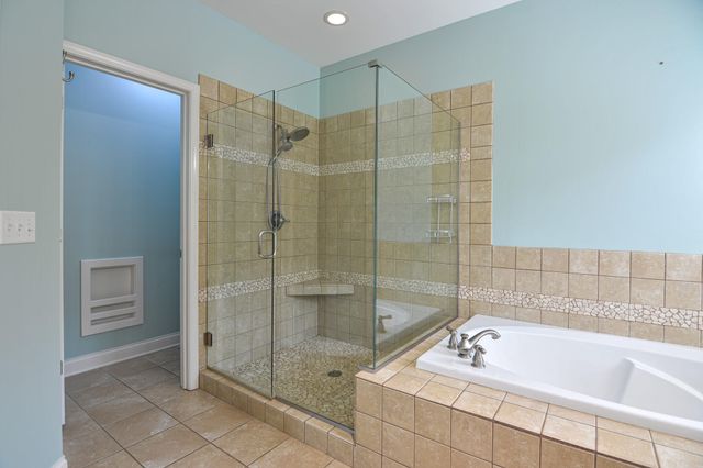 132 Sunningdale Drive, Georgetown, KY 40324