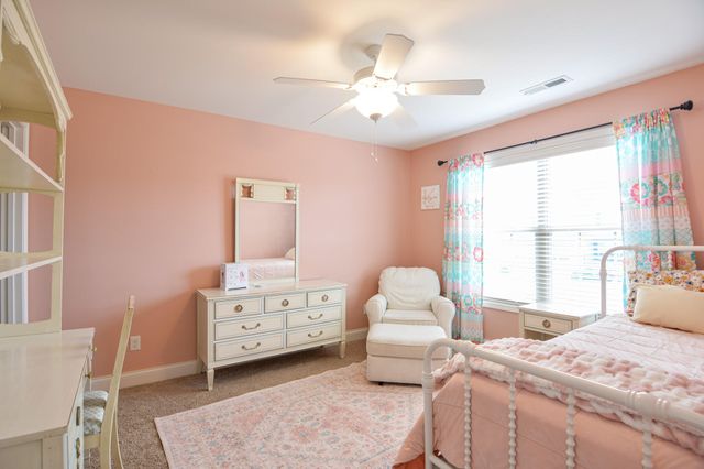 132 Sunningdale Drive, Georgetown, KY 40324