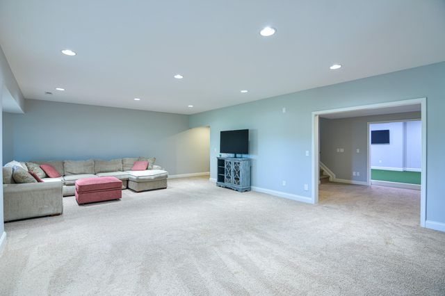 132 Sunningdale Drive, Georgetown, KY 40324