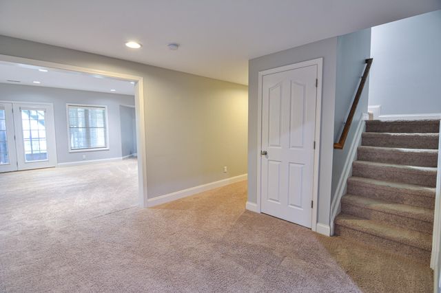 132 Sunningdale Drive, Georgetown, KY 40324