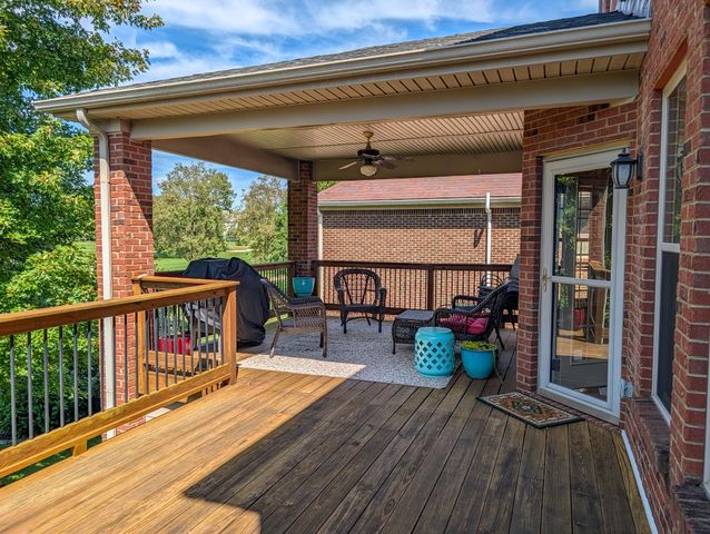 132 Sunningdale Drive, Georgetown, KY 40324