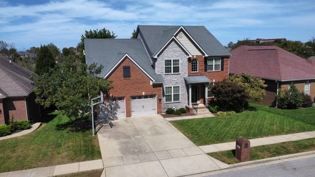 132 Sunningdale Drive, Georgetown, KY 40324