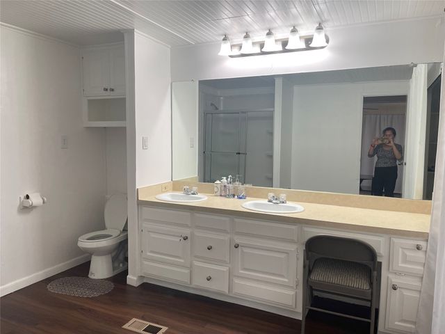 301 Sheri Lane, Roanoke, TX 76262