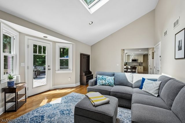 2 LINK PLACE, Edison Twp., NJ 08820