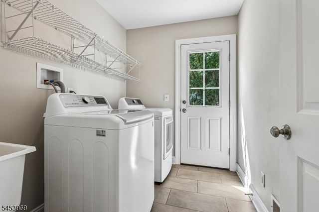 2 LINK PLACE, Edison Twp., NJ 08820
