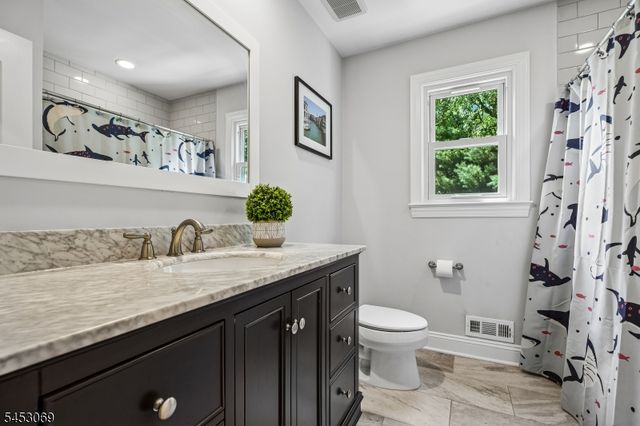 2 LINK PLACE, Edison Twp., NJ 08820