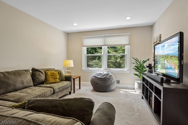 2 LINK PLACE, Edison Twp., NJ 08820