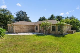 7401 Sandstone Street, Navarre, FL 32566