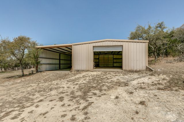 2577 John Charles, Bulverde, TX 78163