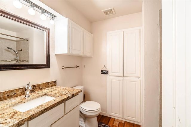 800 Montreal Drive, Yukon, OK 73099