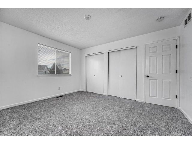 4240 S Ireland St, Aurora, CO 80013