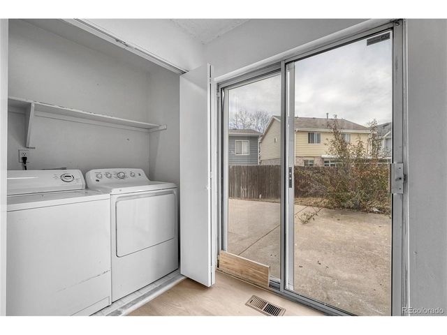 4240 S Ireland St, Aurora, CO 80013