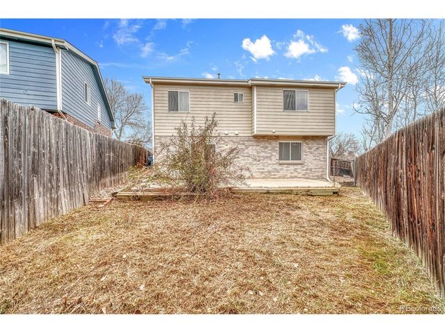 4240 S Ireland St, Aurora, CO 80013