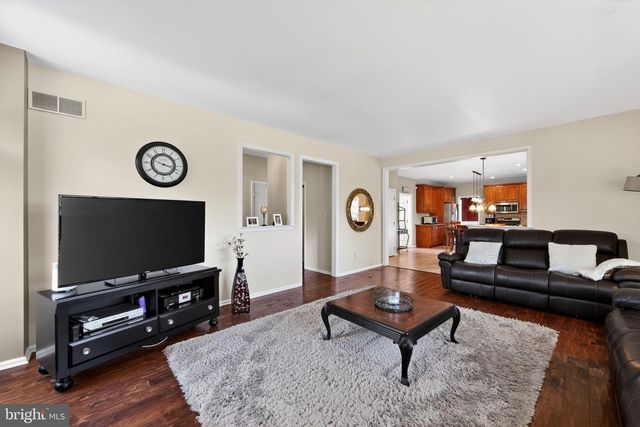 4013 BITTERSWEET CIR, Collegeville, PA 19426