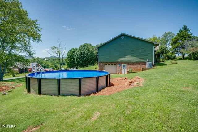 143 Meadowbrook Lane, Rogersville, TN 37857