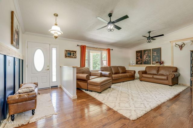 143 Meadowbrook Lane, Rogersville, TN 37857