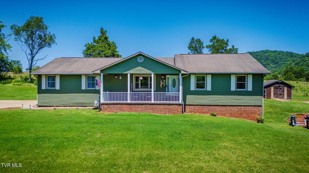 143 Meadowbrook Lane, Rogersville, TN 37857