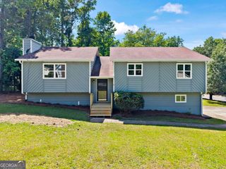 4899 Hawk Trail NE, Marietta, GA 30066