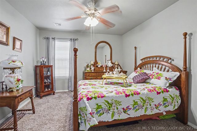 205 1st Street SE, Inola, OK 74036