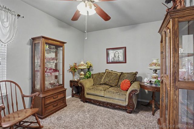 205 1st Street SE, Inola, OK 74036