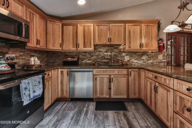 99 Old Main Shore Road, Barnegat, NJ 08005