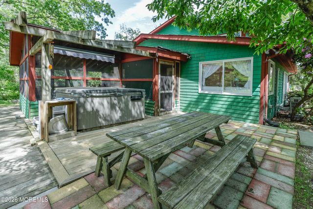 99 Old Main Shore Road, Barnegat, NJ 08005