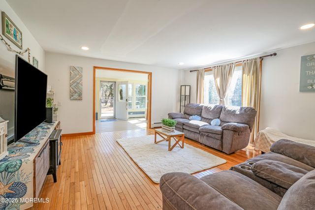 99 Old Main Shore Road, Barnegat, NJ 08005