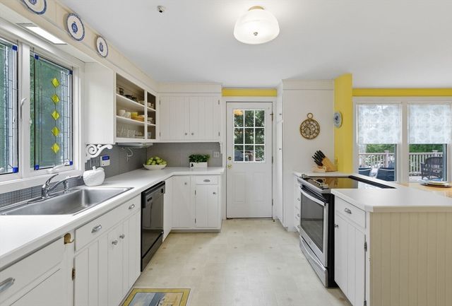 70 Run Hill Road, Brewster, MA 02631