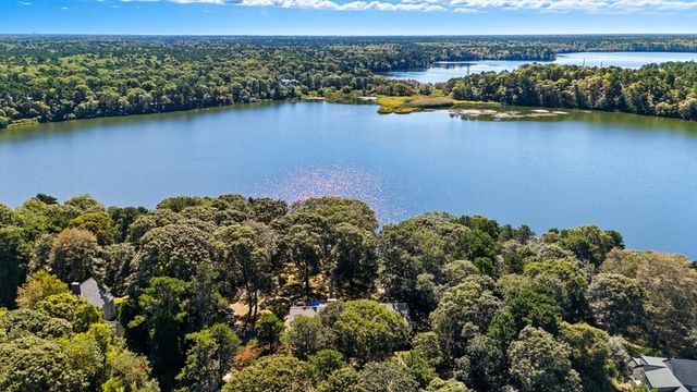 70 Run Hill Road, Brewster, MA 02631