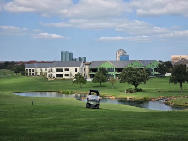 350 N O Connor Ridge Boulevard 21, Irving, TX 75038