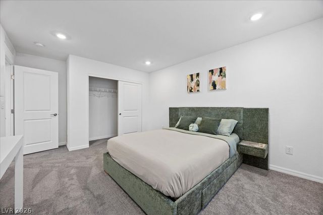7411 Legacy Point Street, Las Vegas, NV 89113