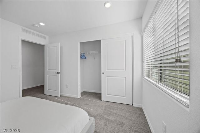 7411 Legacy Point Street, Las Vegas, NV 89113