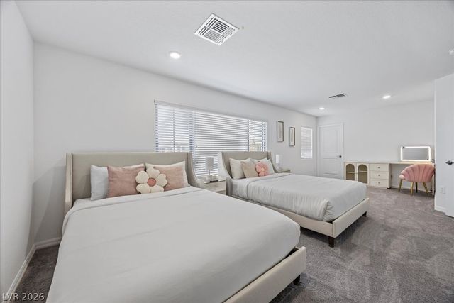 7411 Legacy Point Street, Las Vegas, NV 89113
