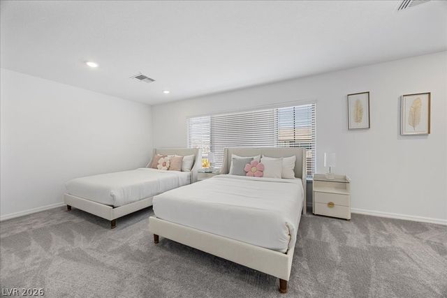 7411 Legacy Point Street, Las Vegas, NV 89113