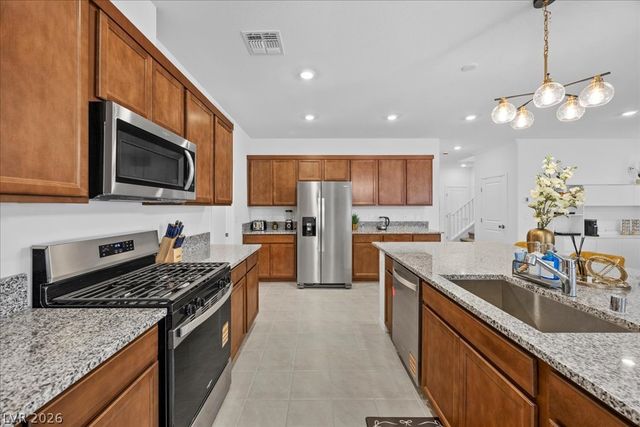 7411 Legacy Point Street, Las Vegas, NV 89113