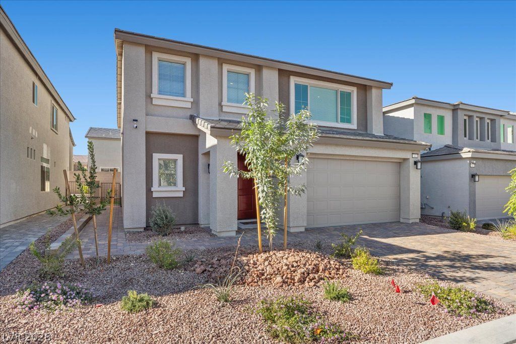 7411 Legacy Point Street, Las Vegas, NV 89113