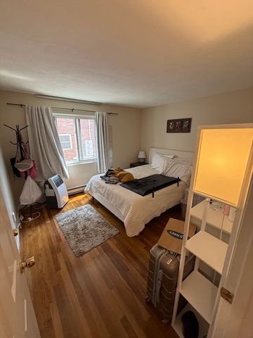 20 Coolidge Hill Road 3, Watertown, MA 02472