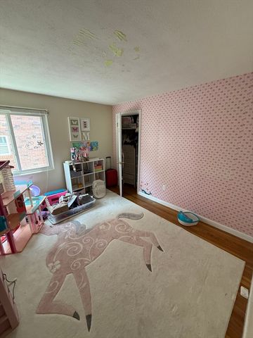 20 Coolidge Hill Road 3, Watertown, MA 02472