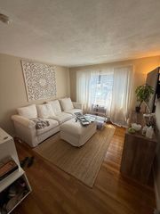 20 Coolidge Hill Road 3, Watertown, MA 02472