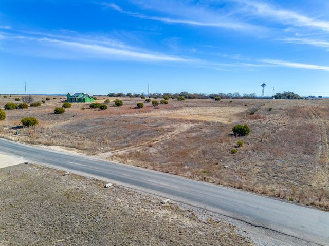 2077 Eagles Ridge Drive, Weatherford, TX 76087