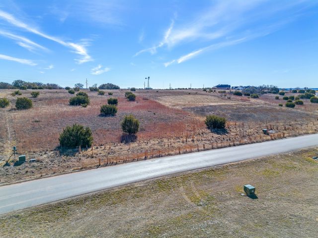 2077 Eagles Ridge Drive, Weatherford, TX 76087